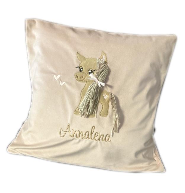 Kissen Pony Applikation gestickt ♥ Süßes Pony ♥ mit Wollhaaren und Wunschname