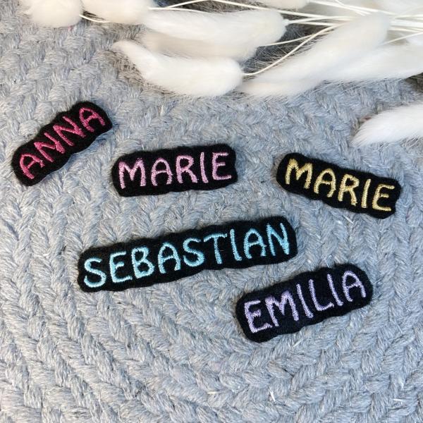 Namen / Namensapplikation klein auf schwarzem  Filz , DIY Schriftzug Schrift 010